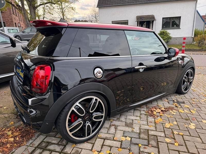 Gebraucht Mini John Cooper Works 231 PS (169 kW) 2020 Schwarz Kleinwagen