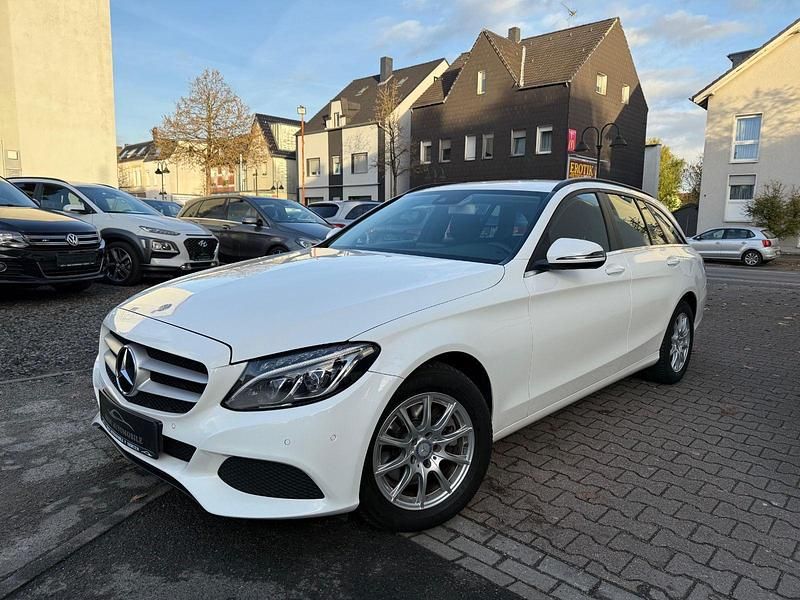 Weiß Gebraucht 2016 Mercedes C200 Kombi | 14.897 € (Fairer Preis) - Bild 1/4