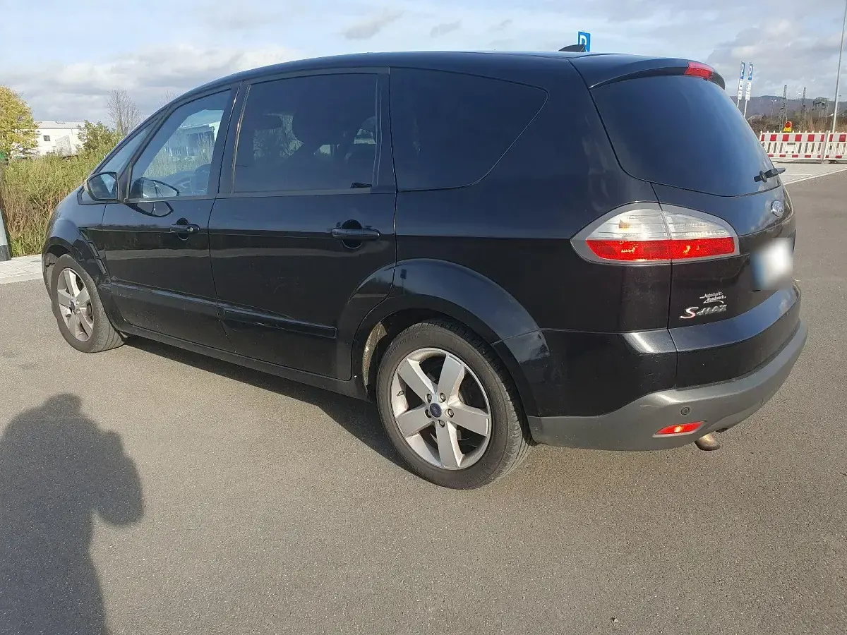 Gebraucht Ford S-MAX Titanium 131 PS (96 kW) 2007 Schwarz Van / Kleinbus