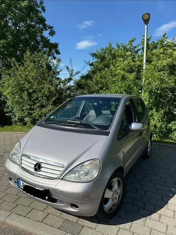 Gebraucht Mercedes A190 Avantgarde 125 PS (91 kW) 2000 Silber Kleinwagen
