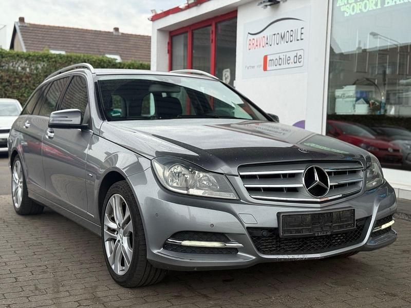 Silber Gebraucht 2011 Mercedes C220 Kombi | 6.399 € (Guter Preis) - Bild 1/4