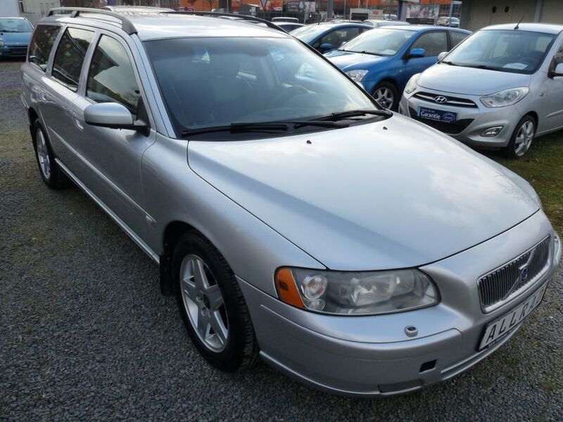 Gebraucht Volvo V70 Momentum 185 PS (136 kW) 2006 Silber Kombi