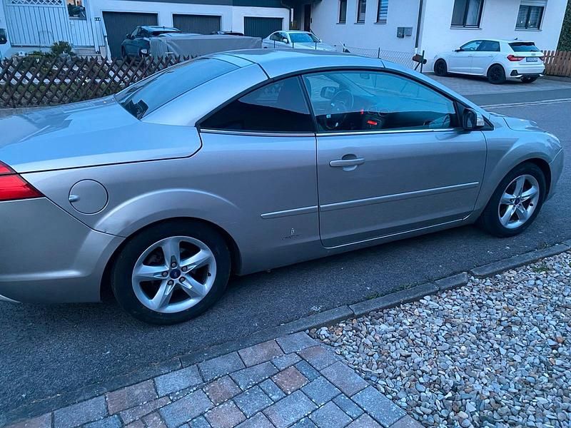 Gebraucht Ford Focus Cabriolet 101 PS (74 kW) 2008 Silber Cabrio