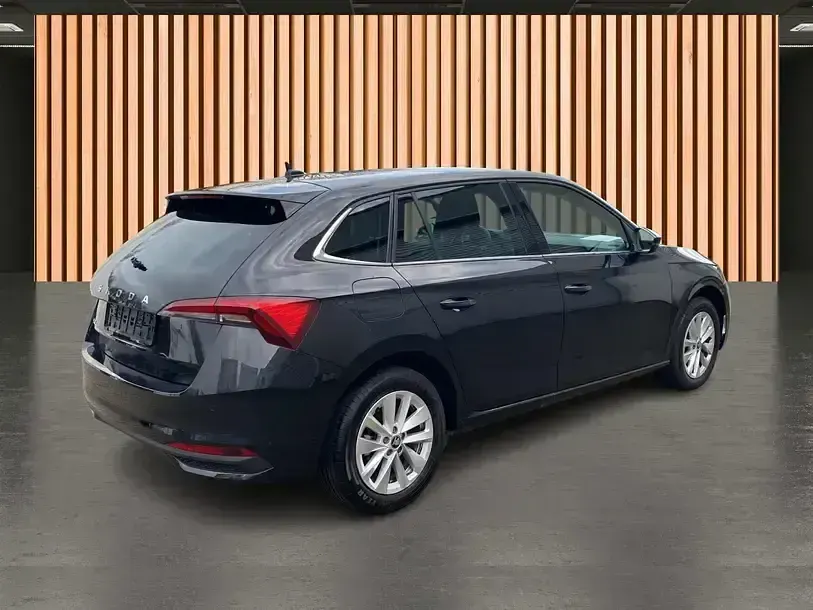 Gebraucht Skoda Scala Selection 116 PS (85 kW) 2025 Schwarz schwarz (metallic) Kleinwagen