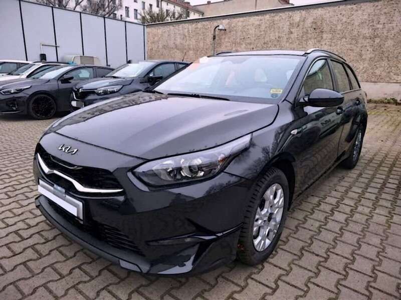 Schwarz Gebraucht 2024 Kia Ceed 4 Limousine | 22.400 € (Fairer Preis) - Bild 1/4