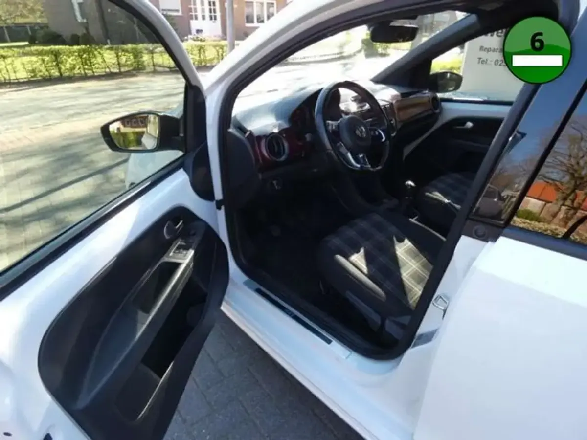Gebraucht VW up! GTI 116 PS (85 kW) 2022 Weiß Kleinwagen