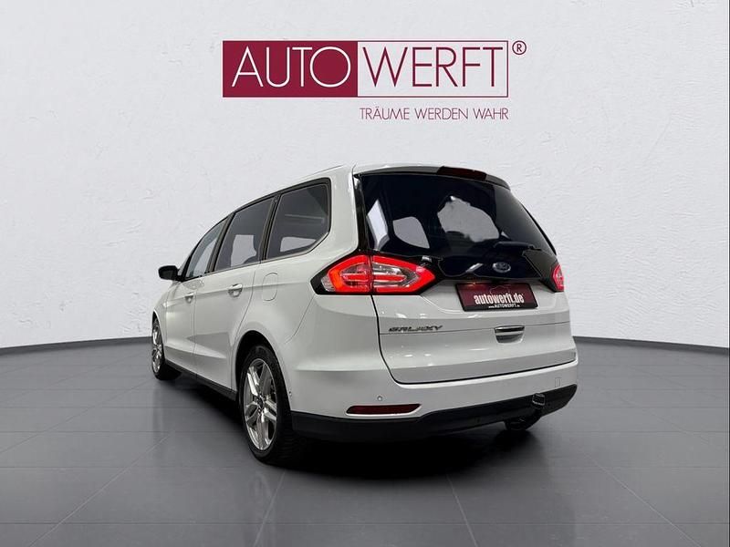 Gebraucht Ford Galaxy Titanium 209 PS (153 kW) 2018 Weiss Van / Kleinbus