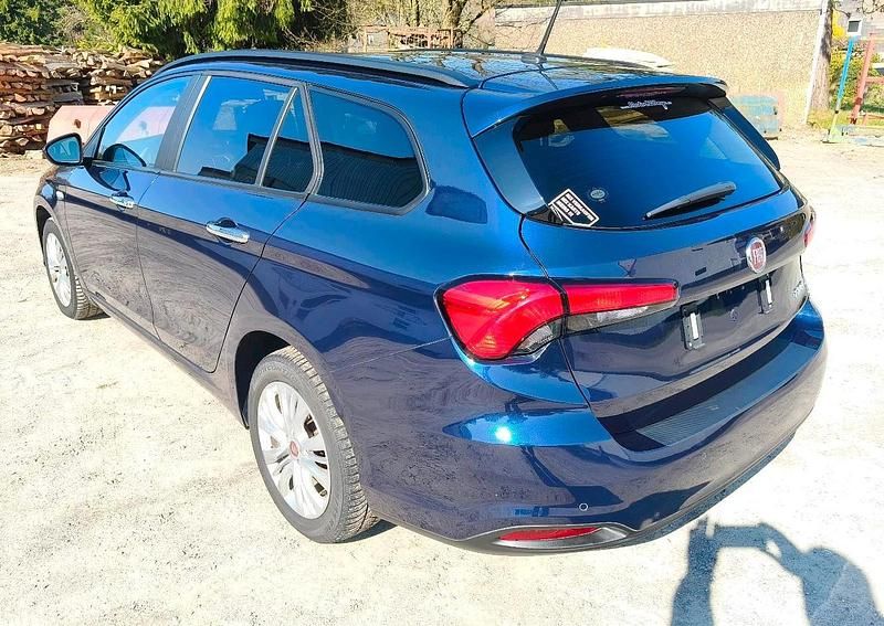 Gebraucht Fiat Tipo 120 PS (88 kW) 2016 Blau Kombi