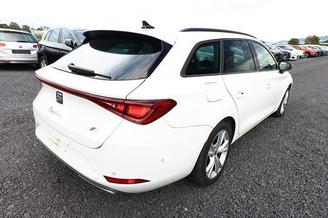 Candy weiß candy weiß Gebraucht 2020 Seat Leon ST FR Kombi | 18.635 € (Fairer Preis) - Bild 1/4