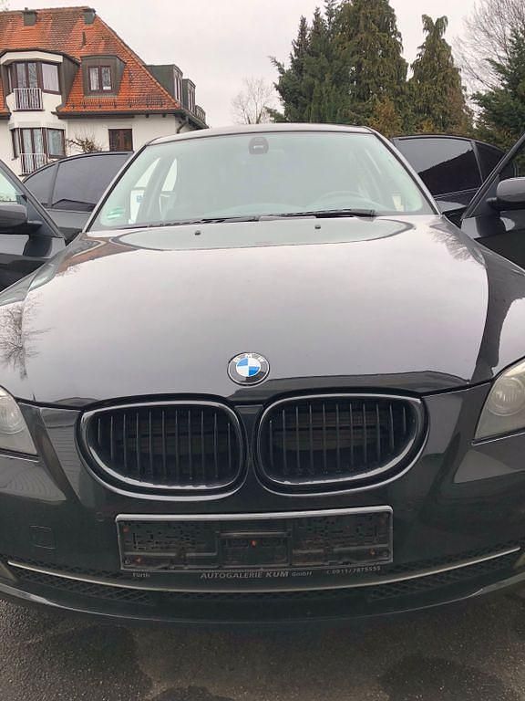 Gebraucht BMW 520 177 PS (130 kW) 2008 Schwarz Limousine