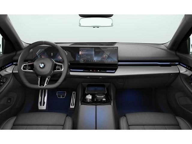 Gebraucht BMW 520 Performance 197 PS (144 kW) 2024 Grau Limousine