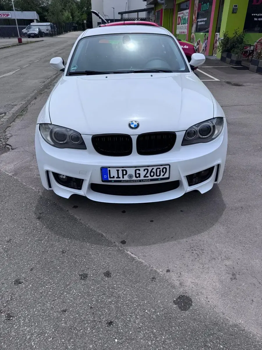 Gebraucht BMW 120 M Sport 177 PS (130 kW) 2010 Weiß Kleinwagen