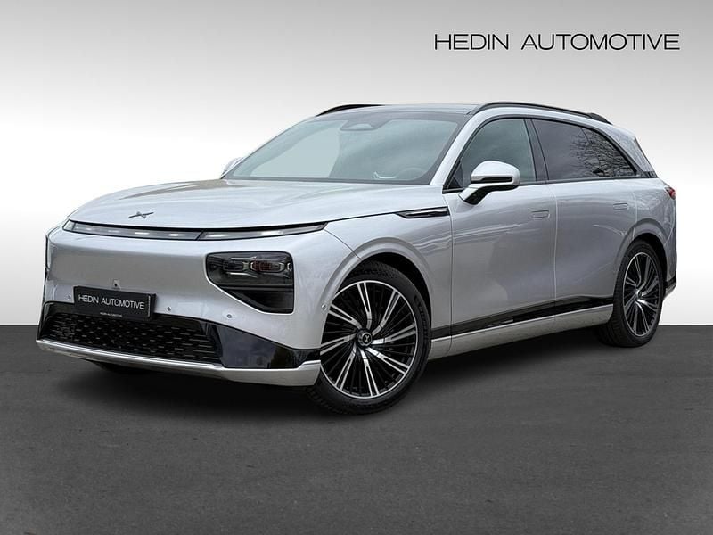 Gebraucht XPENG G9 AWD Performance 297 kW (405 PS) 2025 Silber SUV