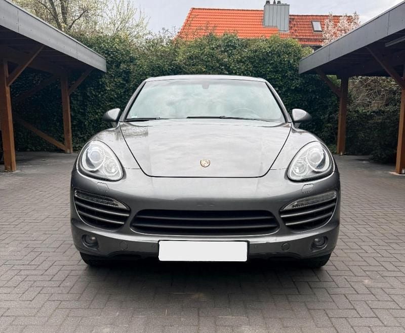 Usata Porsche Cayenne 245 CV (180 kW) 2012 Grigio SUV