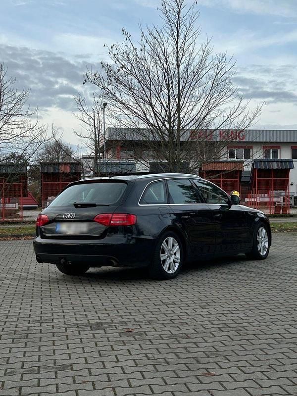 Używany Audi A4 Ambiente 179 KM (131 kW) 2009 Czarny Kombi