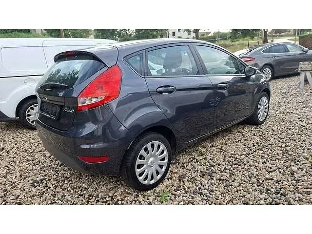 Gebraucht Ford Fiesta Trend 60 PS (44 kW) 2009 Royalgrau met. Kleinwagen