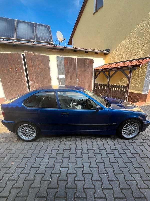 Gebraucht BMW 316 105 PS (77 kW) 2000 Blau Coupé
