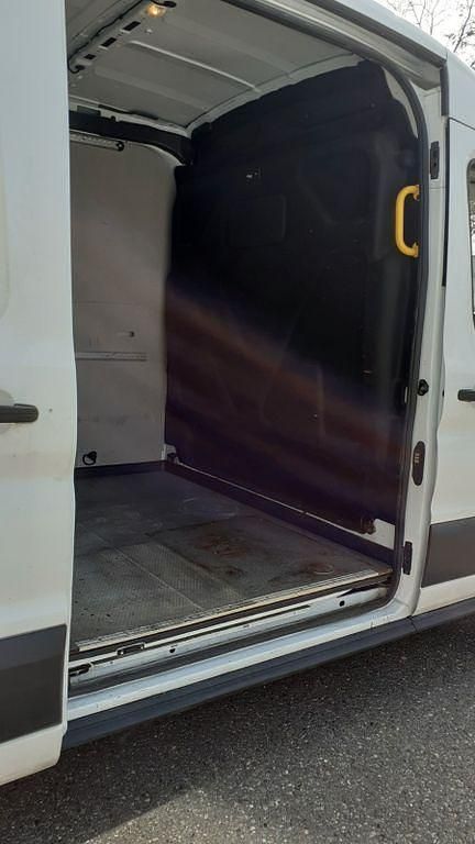 Gebraucht Ford Transit Trend 131 PS (96 kW) 2020 Weiß Limousine