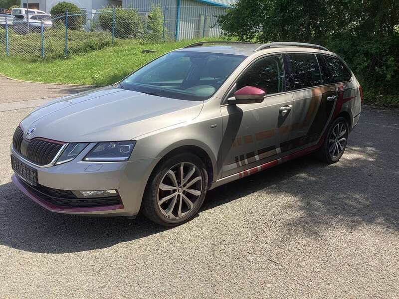 Capuccino beige Gebraucht 2017 Skoda Octavia Drive Kombi | 11.800 € (Superpreis) - Bild 1/4