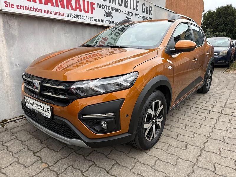 Orange Gebraucht 2021 Dacia Sandero Stepway Kleinwagen | 11.499 € (Fairer Preis) - Bild 1/4