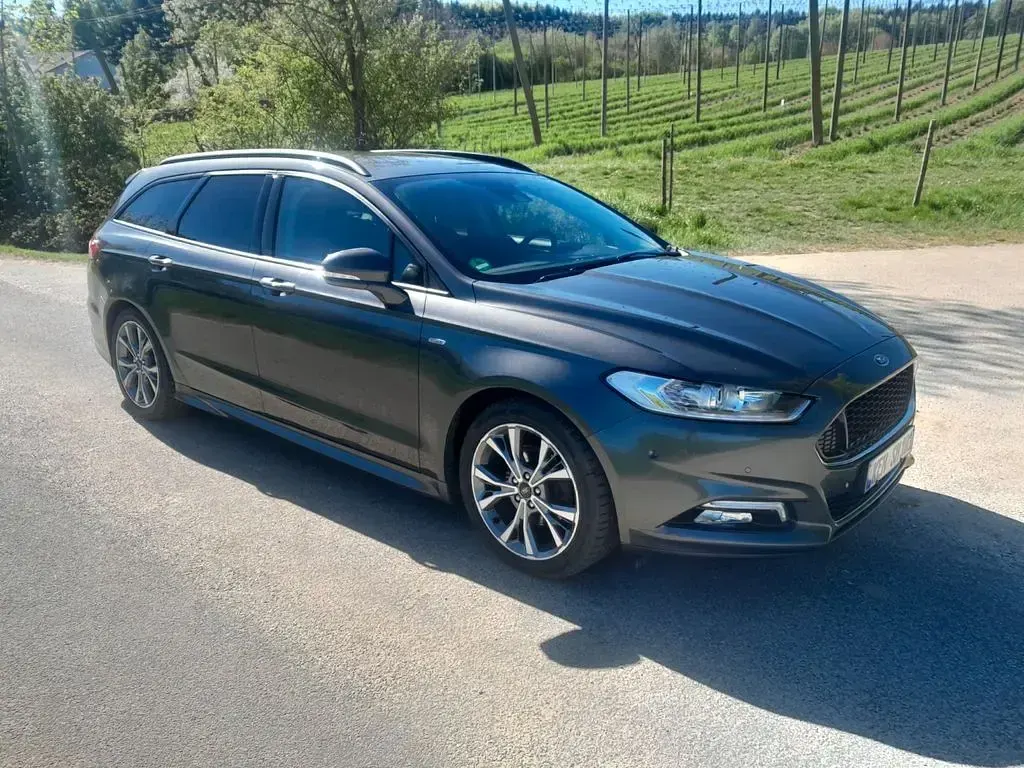 Gebraucht Ford Mondeo ST 150 PS (110 kW) 2017 Grau Limousine