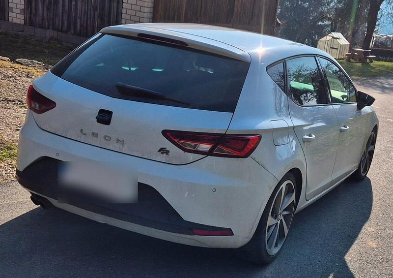 Gebraucht Seat Leon FR 179 PS (131 kW) 2016 Weiß Limousine