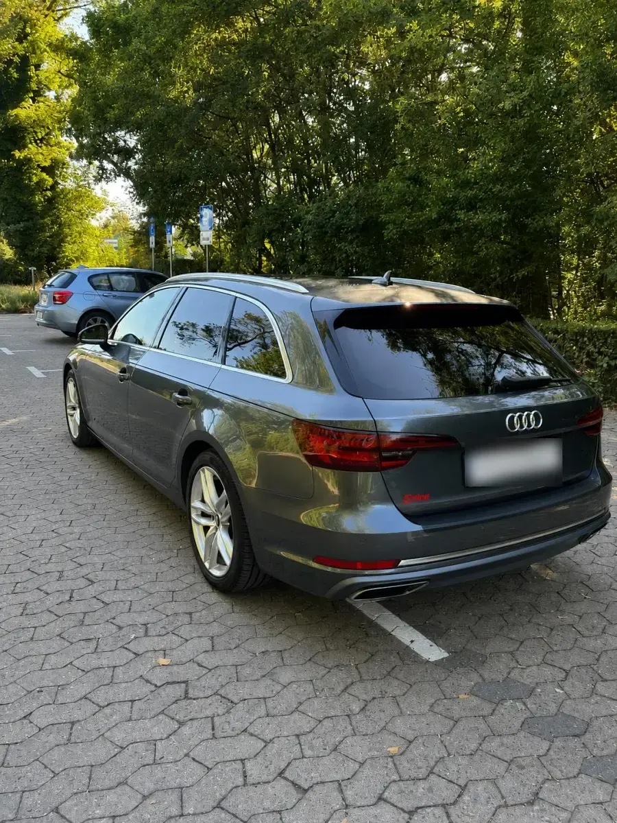 Gebraucht Audi A4 S-Line 150 PS (110 kW) 2019 Grau Kombi