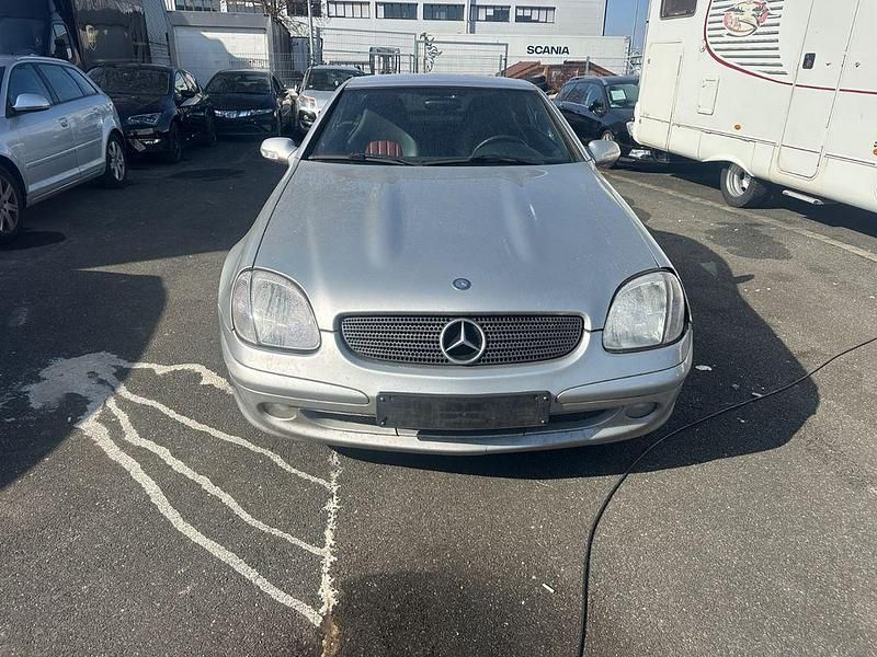 Gebraucht Mercedes SLK200 Edition 163 PS (119 kW) 2004 Silber Cabrio