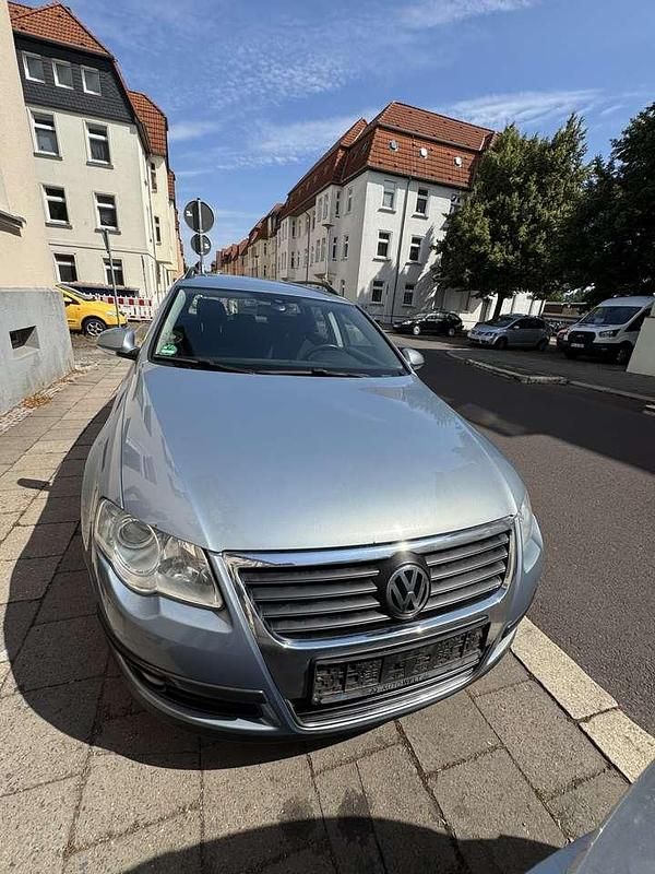 Gebraucht 2009 VW Passat Comfortline Limousine | 3.899 € (Fairer Preis) - Bild 1/4