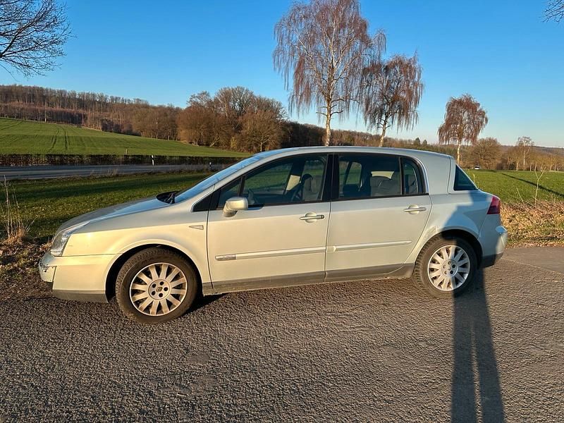 Gebraucht Renault Vel Satis 163 PS (119 kW) 2004 Silber Kleinwagen