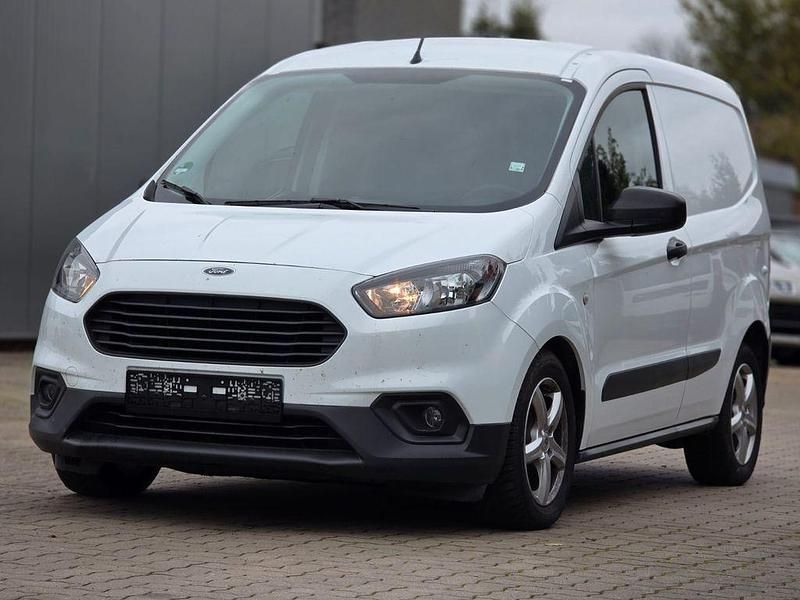 Weiß Gebraucht 2022 Ford Courier Van / Kleinbus | 9.000 € (Fairer Preis) - Bild 1/4