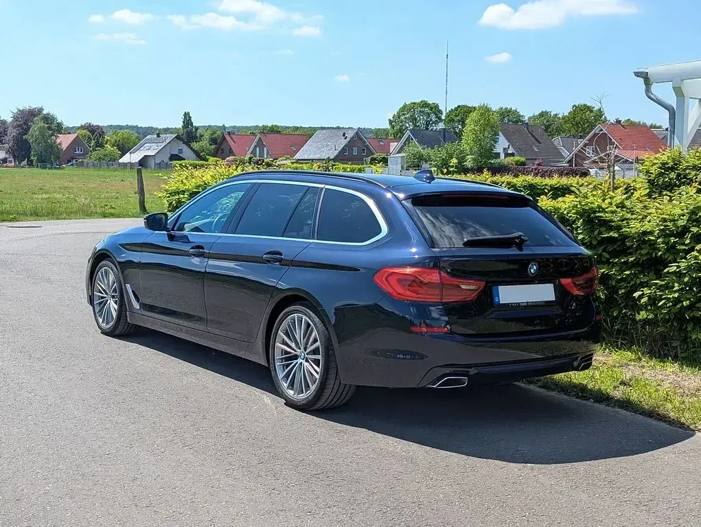 Gebraucht BMW 540 320 PS (235 kW) 2018 Blau Limousine