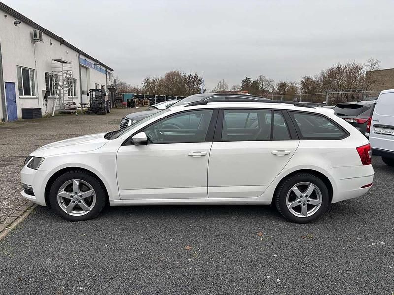 Gebraucht Skoda Octavia Ambition 150 PS (110 kW) 2019 Candyweiss Kombi