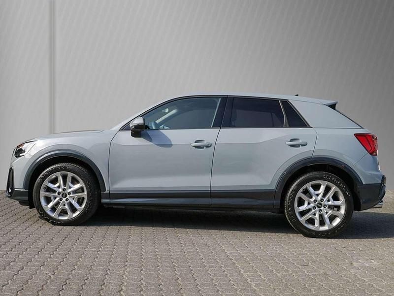 Gebraucht Audi SQ2 Ambiente 300 PS (220 kW) 2025 Pfeilgrau perleffekt SUV