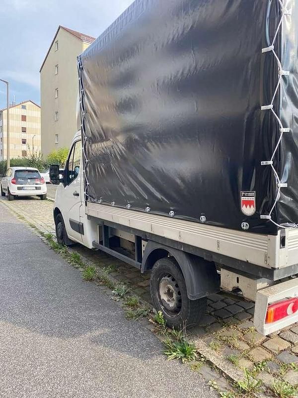 Weiß Gebraucht 2017 Renault Master Van | 17.500 € (Teuer) - Bild 1/4
