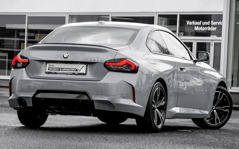 Gebraucht BMW 220 Shadowline 190 PS (139 kW) 2025 Grau Coupé