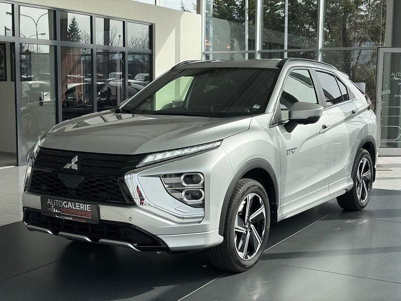 Gebraucht Mitsubishi Eclipse Cross Plus 188 PS (138 kW) 2022 Silber SUV