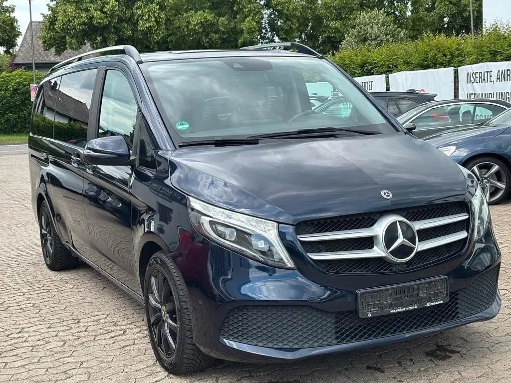 Gebraucht Mercedes V300 Edition 239 PS (175 kW) 2020 Blau Van / Kleinbus