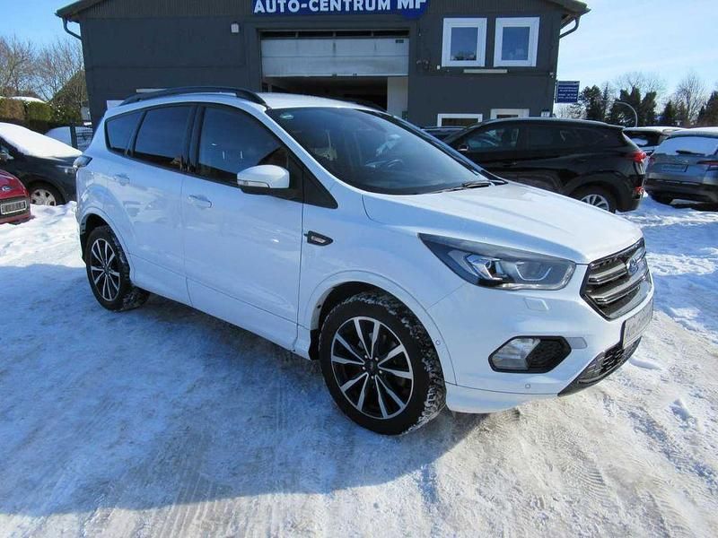 Gebraucht Ford Kuga ST-Line 150 PS (110 kW) 2019 Weiß SUV