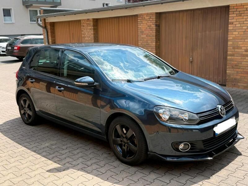 Blau Gebraucht 2010 VW Golf VI Edition Limousine | 2.499 € (Superpreis) - Bild 1/4