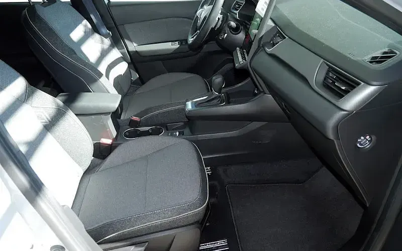 Gebraucht Renault Captur Techno 158 PS (116 kW) 2025 Grau SUV