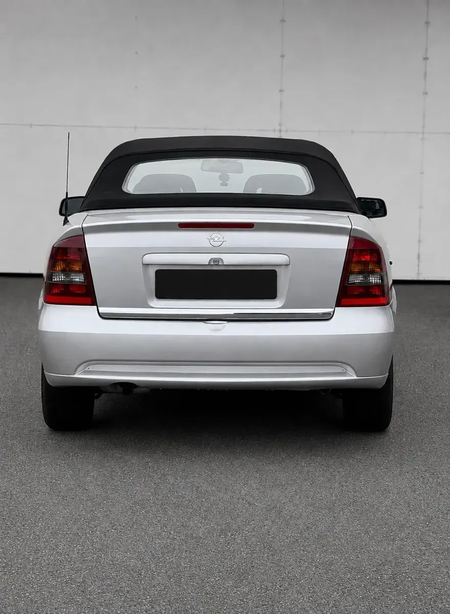 Gebraucht Opel Astra 147 PS (108 kW) 2004 Silber Cabrio
