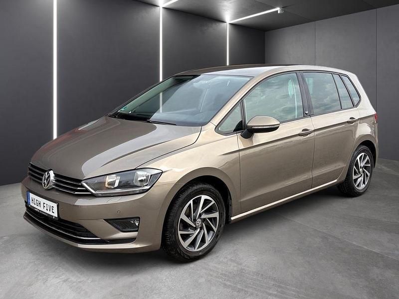 Gebraucht VW Golf VII Sound 110 PS (80 kW) 2017 Gold Limousine