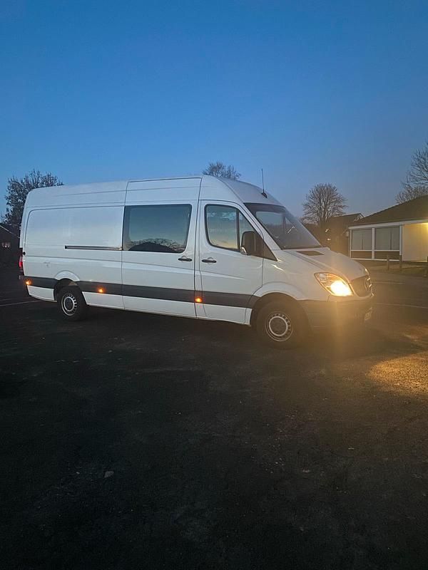 Gebraucht Mercedes Sprinter 130 PS (95 kW) 2011 Weiß Van