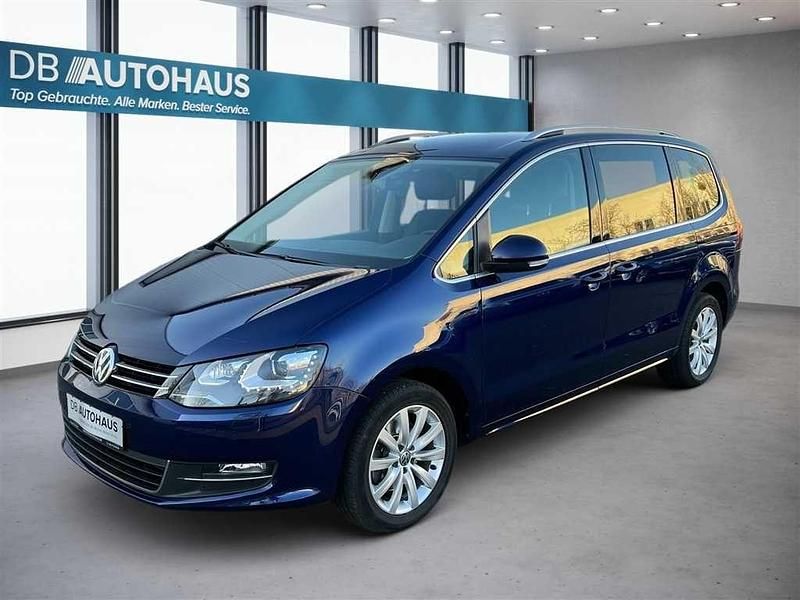 Blau Gebraucht 2022 VW Sharan Highline Van / Kleinbus | 32.930 € (Fairer Preis) - Bild 1/4