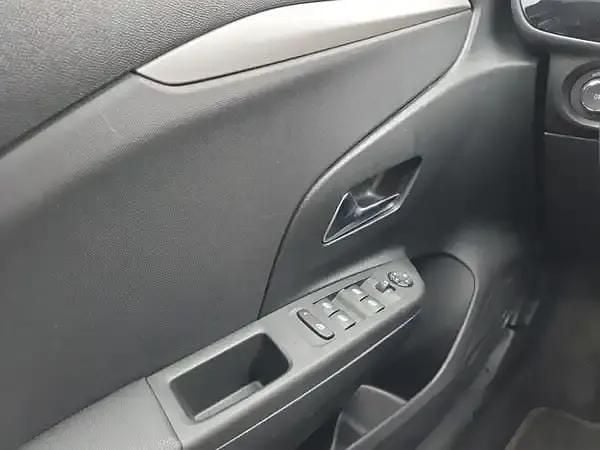 Gebraucht Opel Corsa 75 PS (55 kW) 2022 Kristall silber (metallic) Kleinwagen