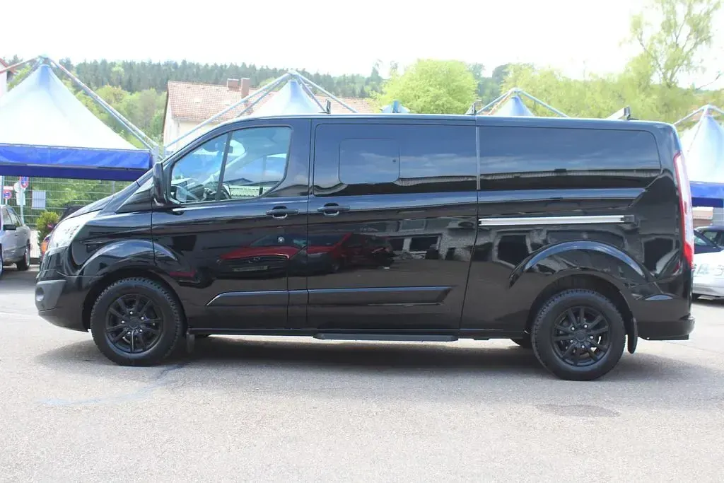 Gebraucht Ford Transit Custom Titanium 170 PS (125 kW) 2017 Schwarz Van / Kleinbus
