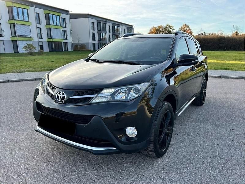 Braun Gebraucht 2015 Toyota RAV4 Edition-S SUV | 11.500 € (Superpreis) - Bild 1/4