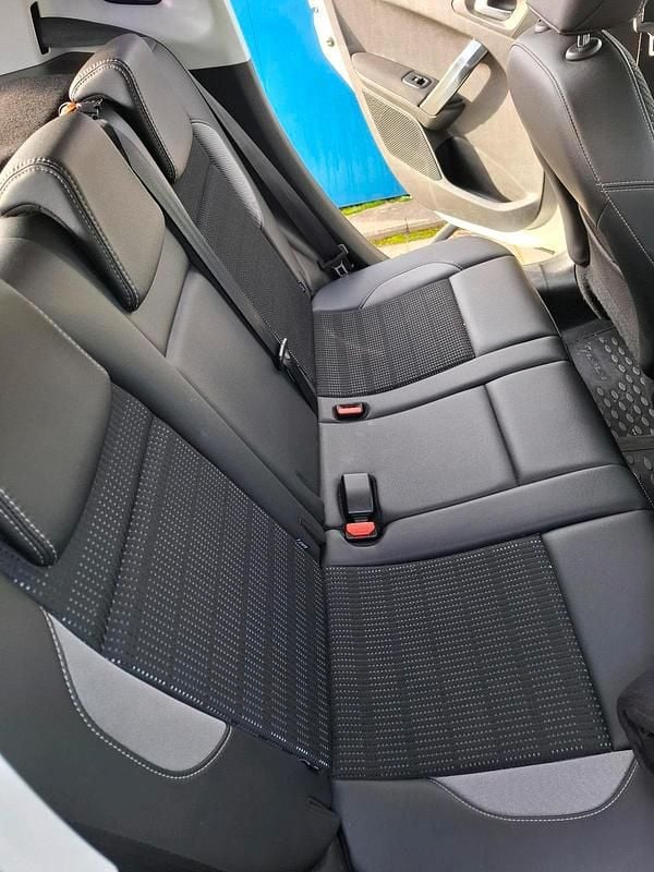 Gebraucht Peugeot 2008 120 PS (88 kW) 2014 Weiß SUV