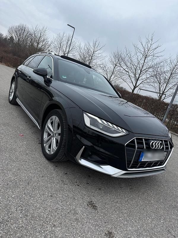 Schwarz Gebraucht 2020 Audi A4 Allroad Kombi | 35.500 € - Bild 1/4